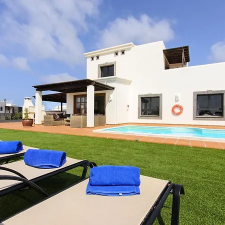 Zafiro 34 Villa *